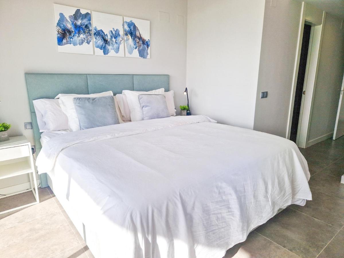 Luxury 2 Bedrooms Apt With Seaview Blue Suite 4104 Manilva Dış mekan fotoğraf