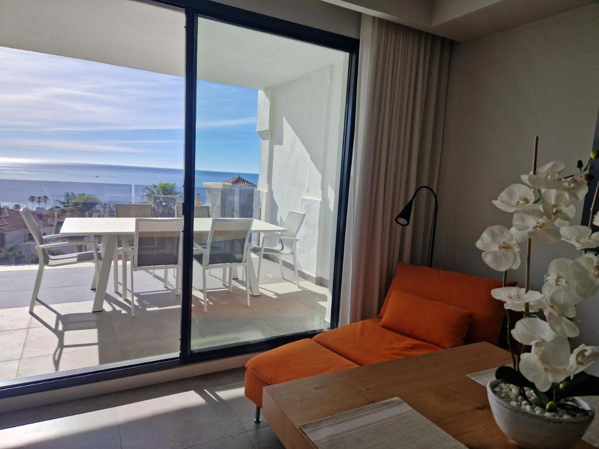 Luxury 2 Bedrooms Apt With Seaview Blue Suite 4104 Manilva Dış mekan fotoğraf