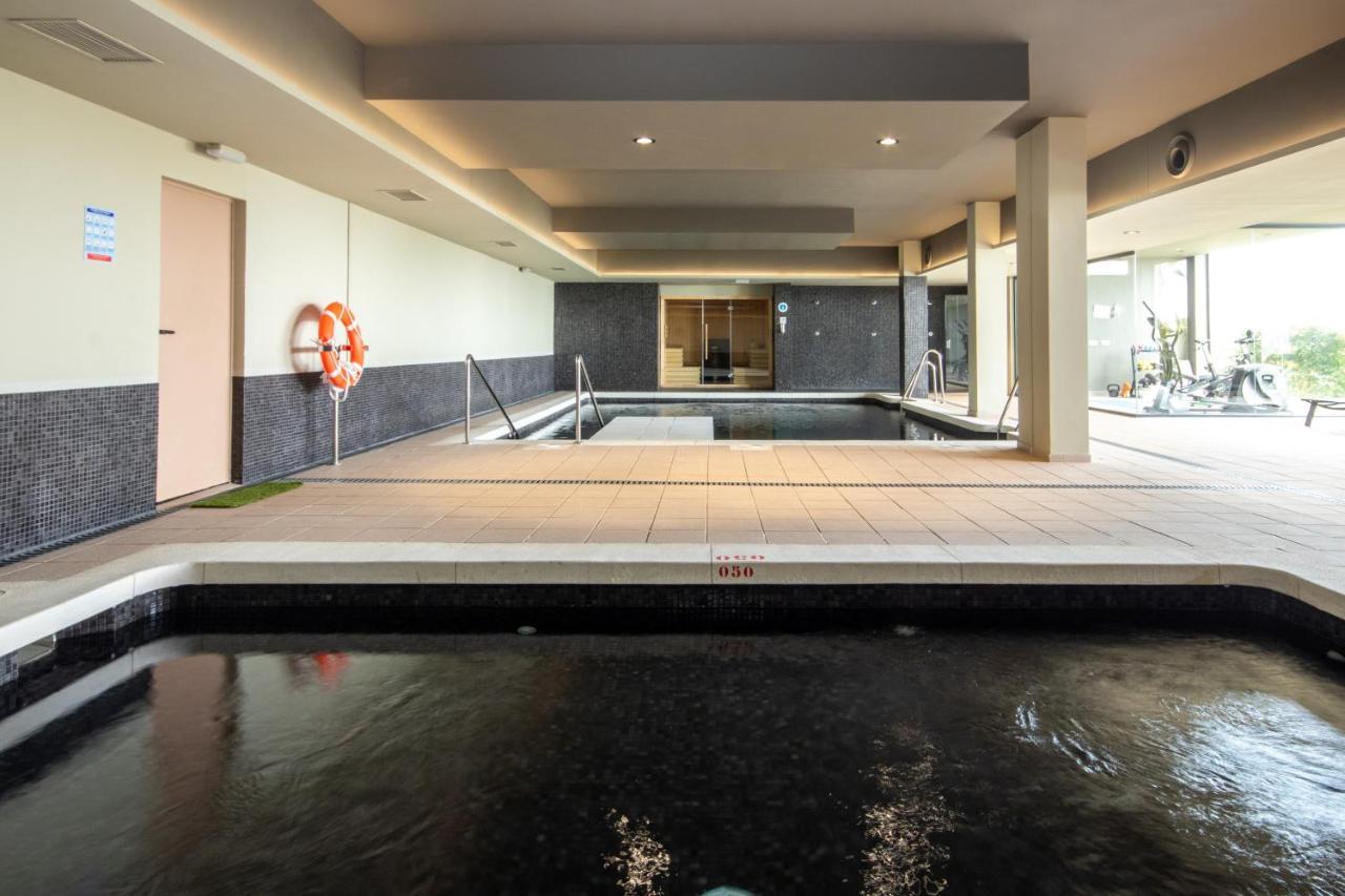 Luxury 2 Bedrooms Apt With Seaview Blue Suite 4104 Manilva Dış mekan fotoğraf